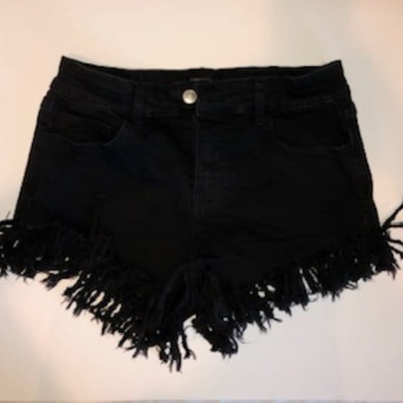 Forever 21 Pants - Forever 21 Black fringe jean shorts size Medium